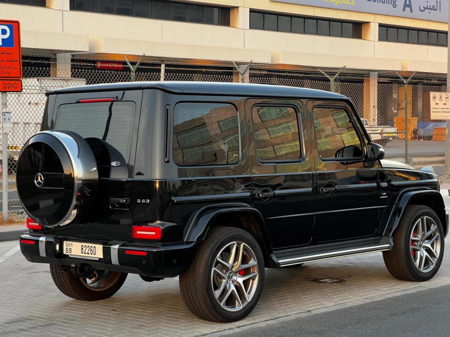 Mercedes-Benz Benz 2024 - SUV thumbnail NaN